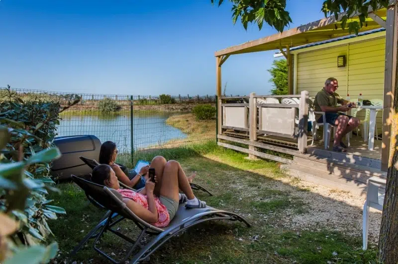 Comment réserver pour son hébergement pour des vacances en camping