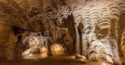 Visiter la grotte d'Hercule : entre mythe et réalité